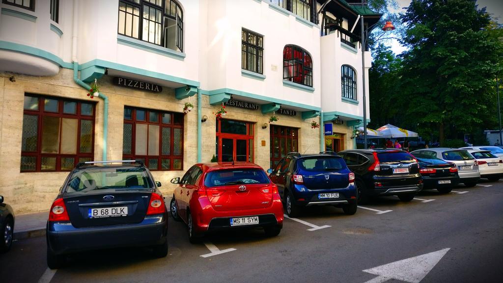 Hotel Tantzi Sinaia Eksteriør bilde